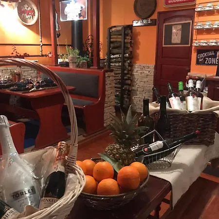 Blue House Kek Haz Ueduelo Semesterbostad Dunapataj