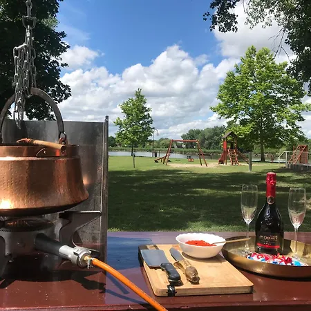 Semesterbostad Blue House Kek Haz Ueduelo Dunapataj