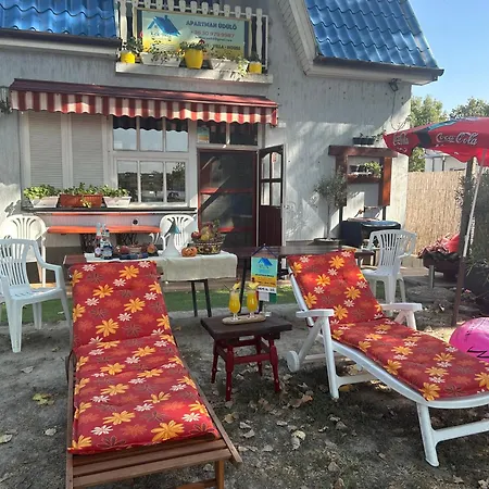 Semesterbostad Blue House Kek Haz Ueduelo Dunapataj