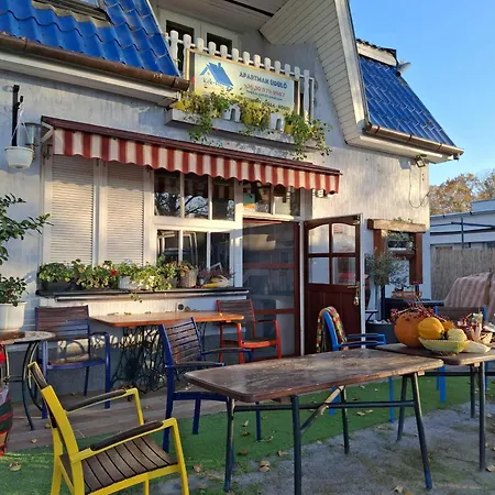 Semesterbostad Blue House Kek Haz Ueduelo Dunapataj