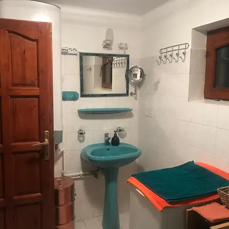Blue House Kek Haz Ueduelo Дунапатай