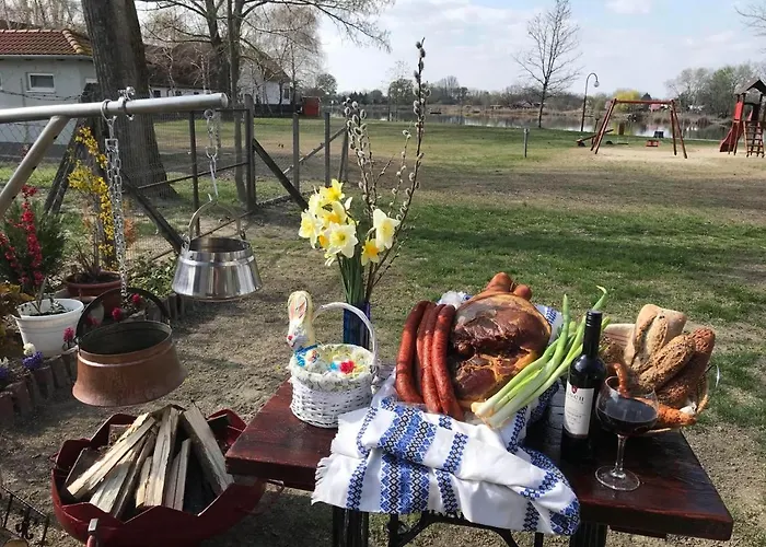 Blue House Kek Haz Ueduelo *