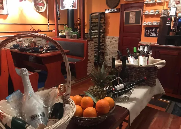 Blue House Kek Haz Ueduelo 度假居 杜瑙保陶伊