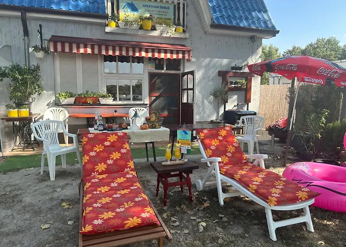 度假居 Blue House Kek Haz Ueduelo 杜瑙保陶伊